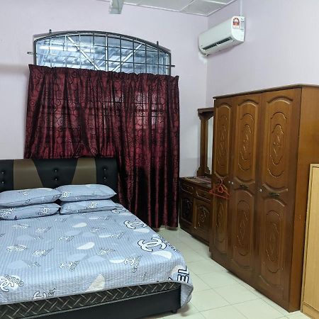 Aryani Homestay Kampong Kelemak Εξωτερικό φωτογραφία